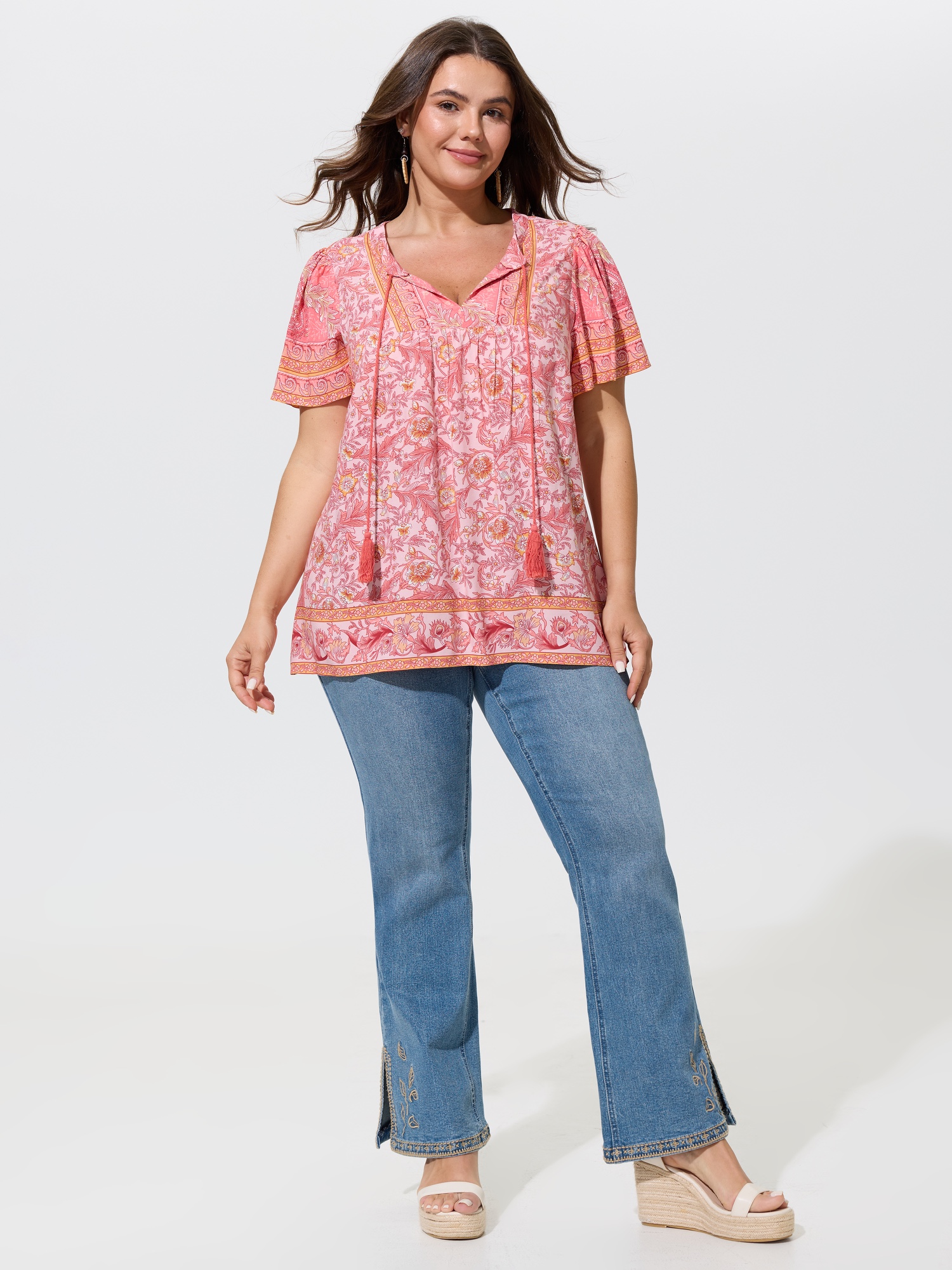 BloomChic Women's Plus Size Floral Print Tassel Ruffled Sleeve Blouse Crepe Ethnic Floral Vacation Short sleeve V-Notch Neck 22-24/3X