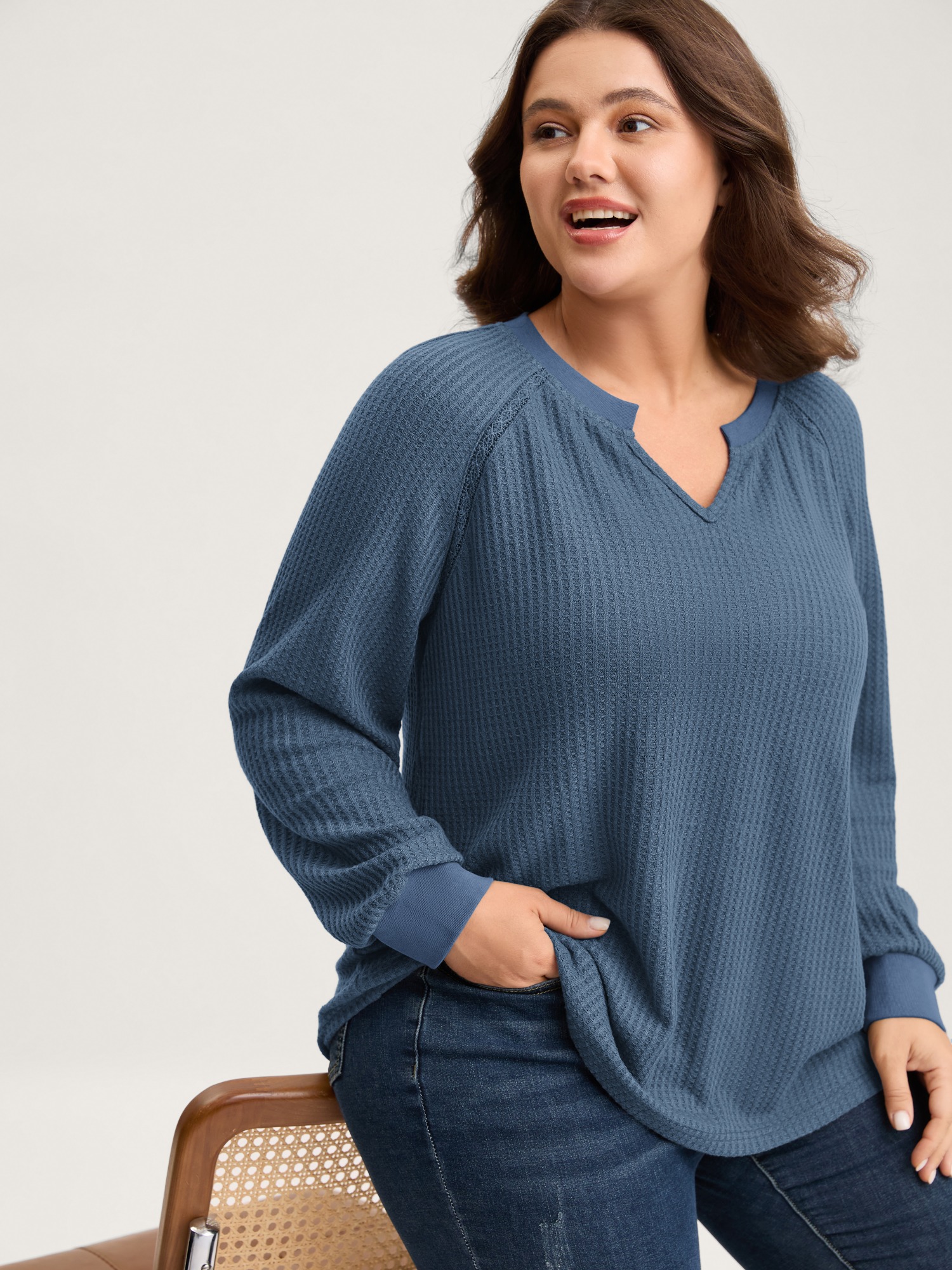 BloomChic Women's Plus Size Waffle Grid Notched Collar Lace Sweatshirt English Manor not graphics Everyday-Casual V-Notch Neck 10/M