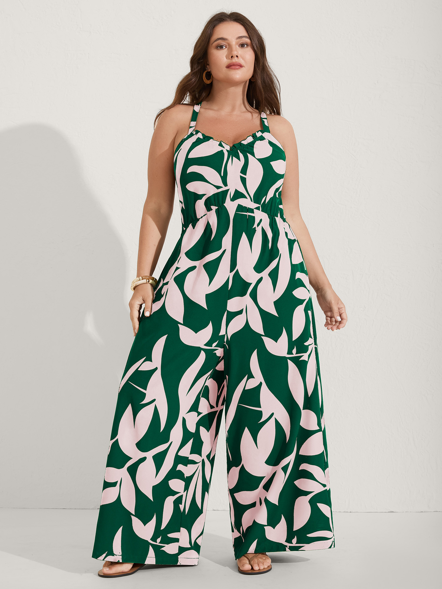 BloomChic Women's Plus Size Silhouette Floral Print Sweetheart Jumpsuit DarkGreen Vacation 10/M