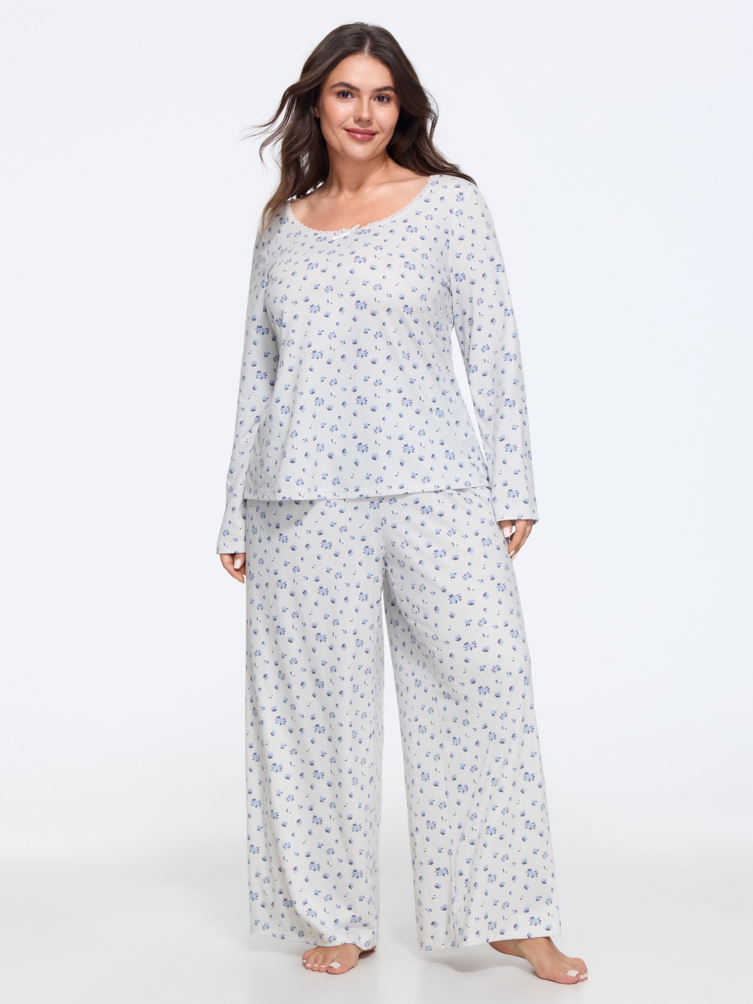 BloomChic Women's Plus Size Supersoft Floral Print Lace Trim Loungewear Set LightGray Ditsy Floral Long Sleeve Lace Trim 10/M