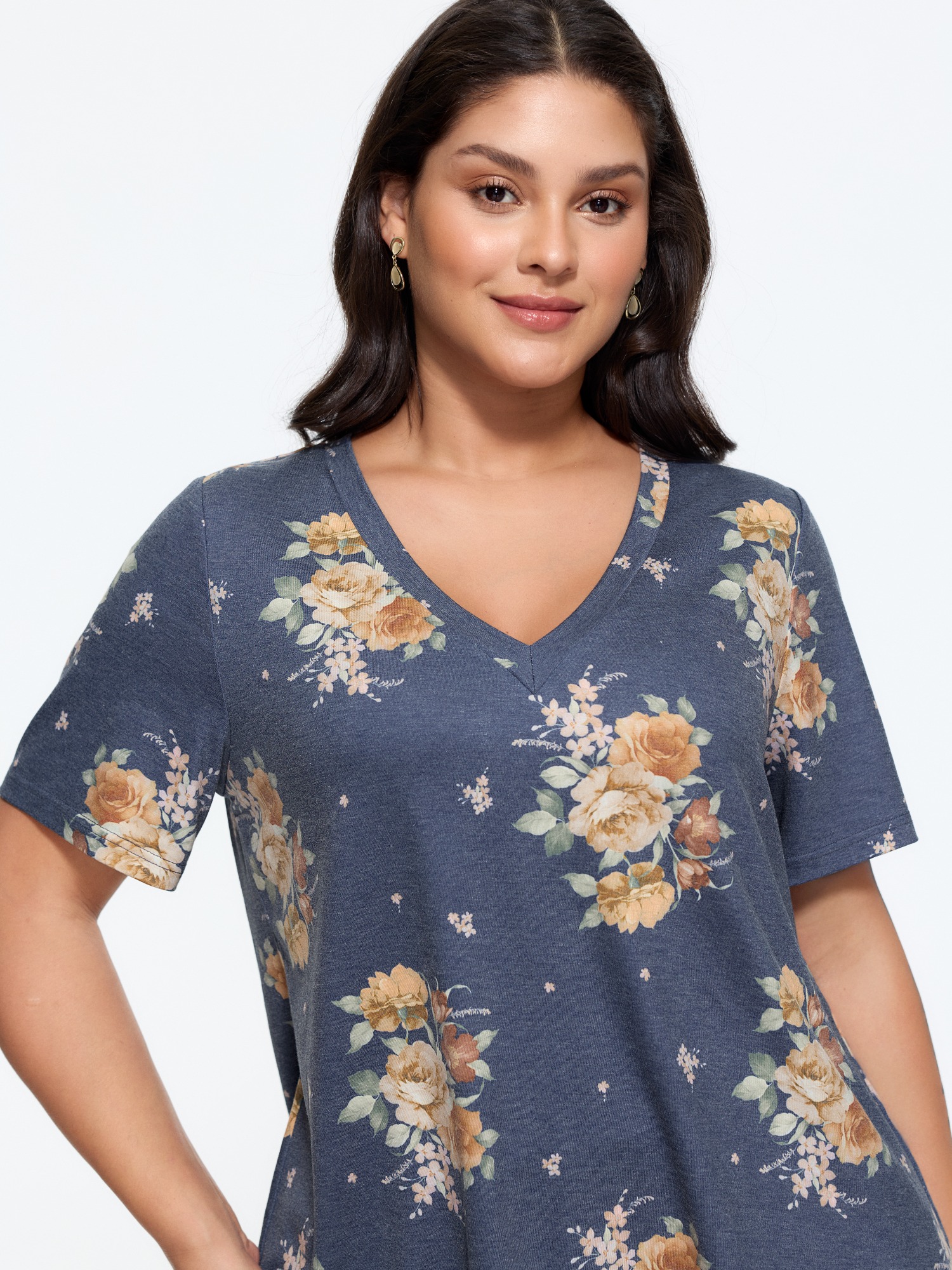 BloomChic Women's Plus Size Stretch Vintage Rose Floral Print T‑Shirt Ocean Floral Everyday-Elegant Short sleeve V-Neck 10/M
