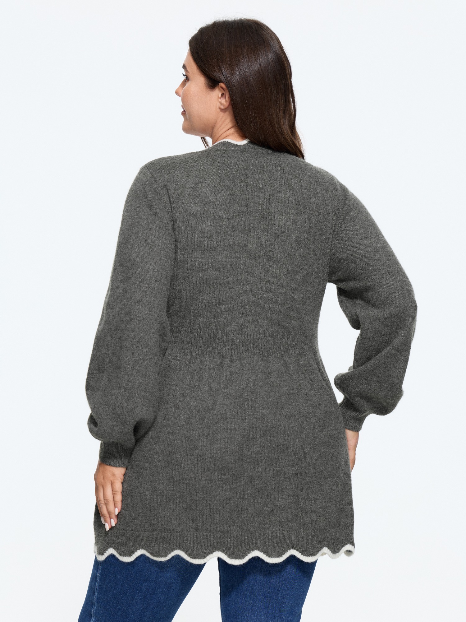 Bloomchic V‑neck Scalloped Edge Tunic Pullover In Dark Core
