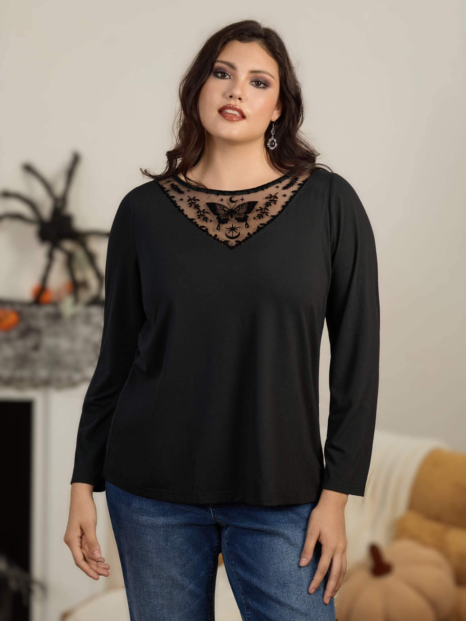 BloomChic Plus Size Supersoft Butterfly Moon Star Mesh Yoke T-Shirt - Women's Black Halloween Round Neck Comfort Midsection Fit Long Sleeve 节庆款 T-shirts 18-20/1X