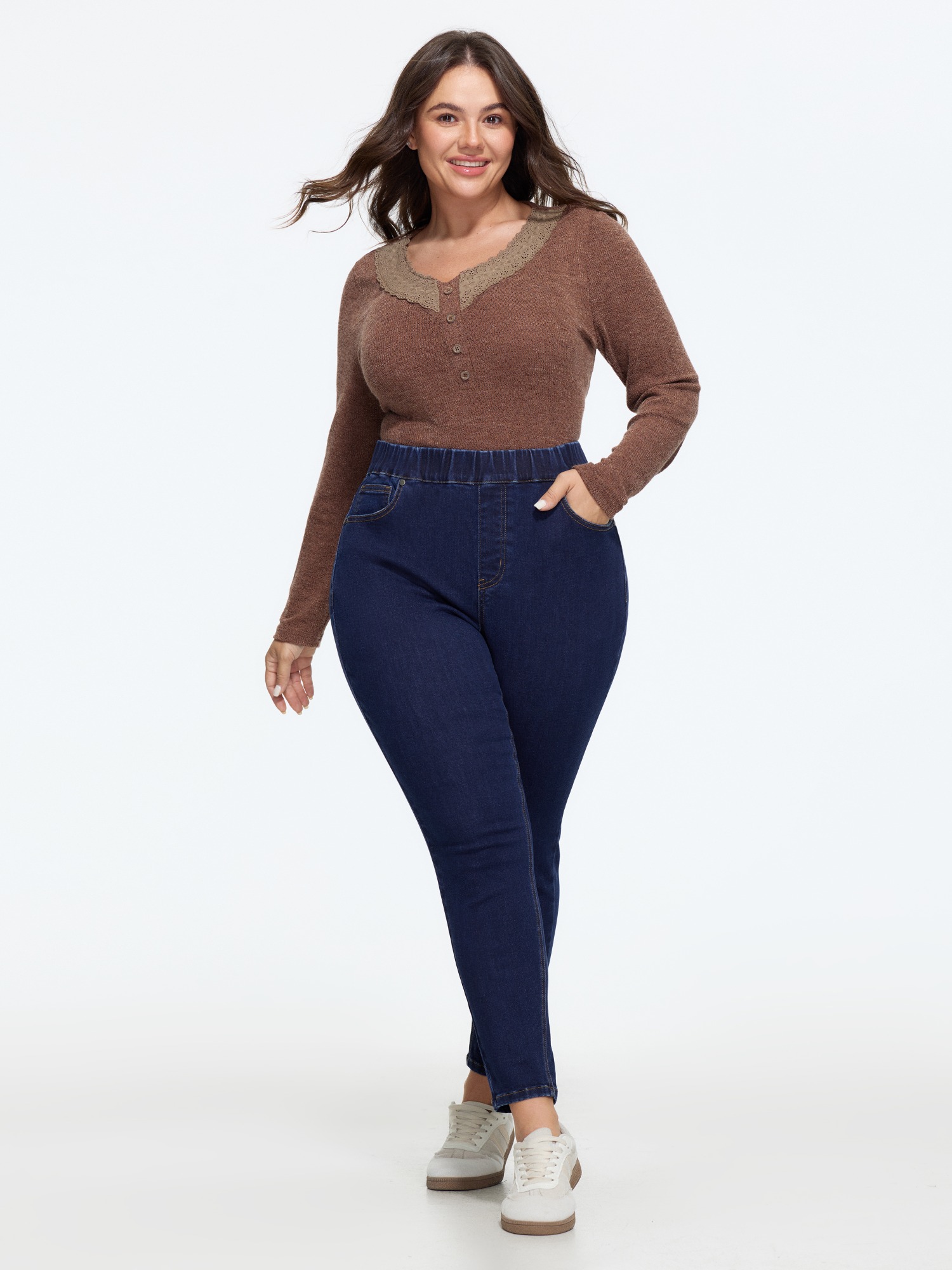 BloomChic Women's Plus Size Stretchy Easy Pull-On Pocket Straight Leg Jeans Denimindigo Non Skinny fit High stretch 26/4X