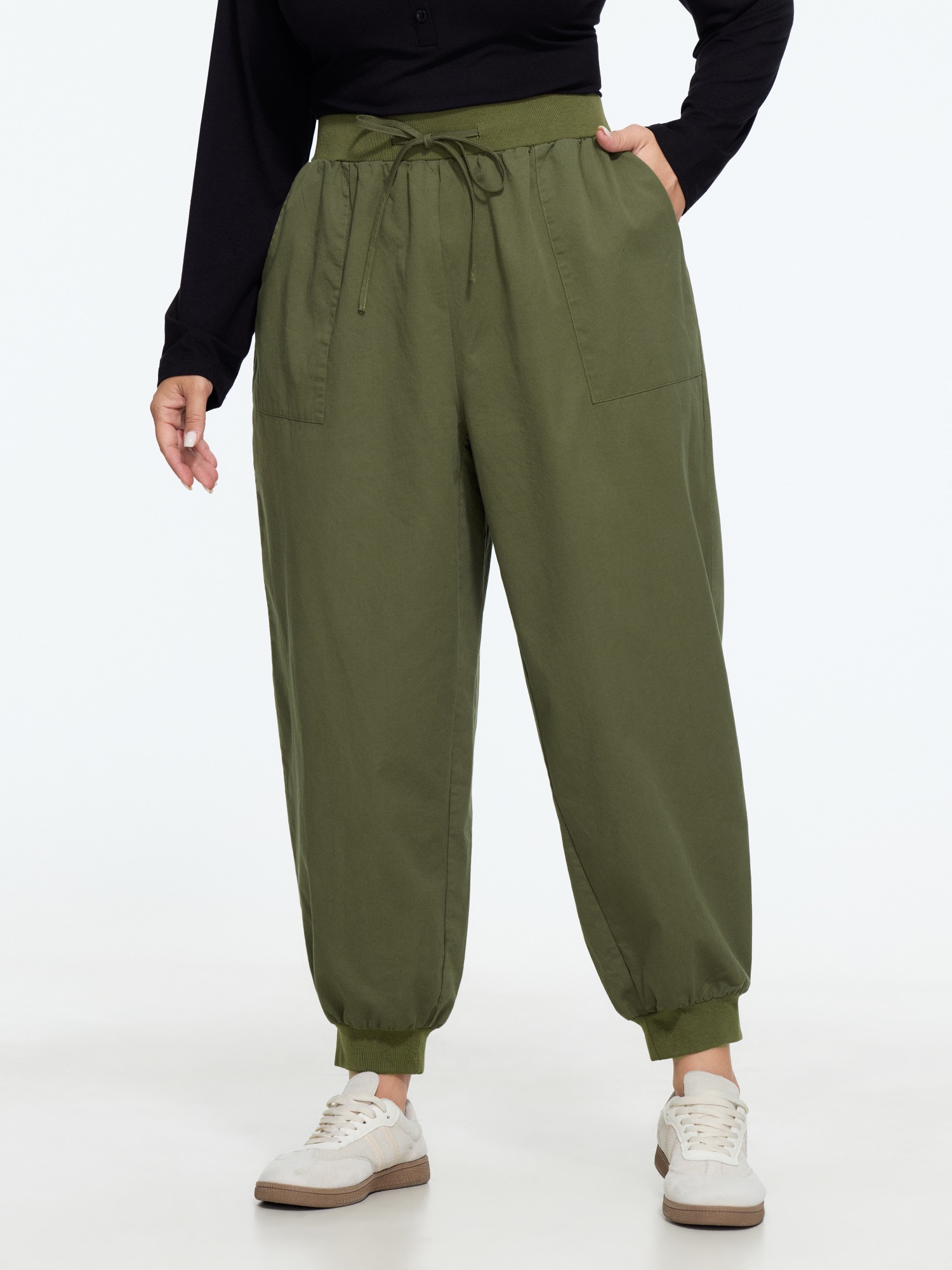 BloomChic Women's Plus Size Drawstring Waist Patch Pocket Jogger Pants ArmyGreen Solid Jogger Mid Rise Everyday-Casual 30/6X