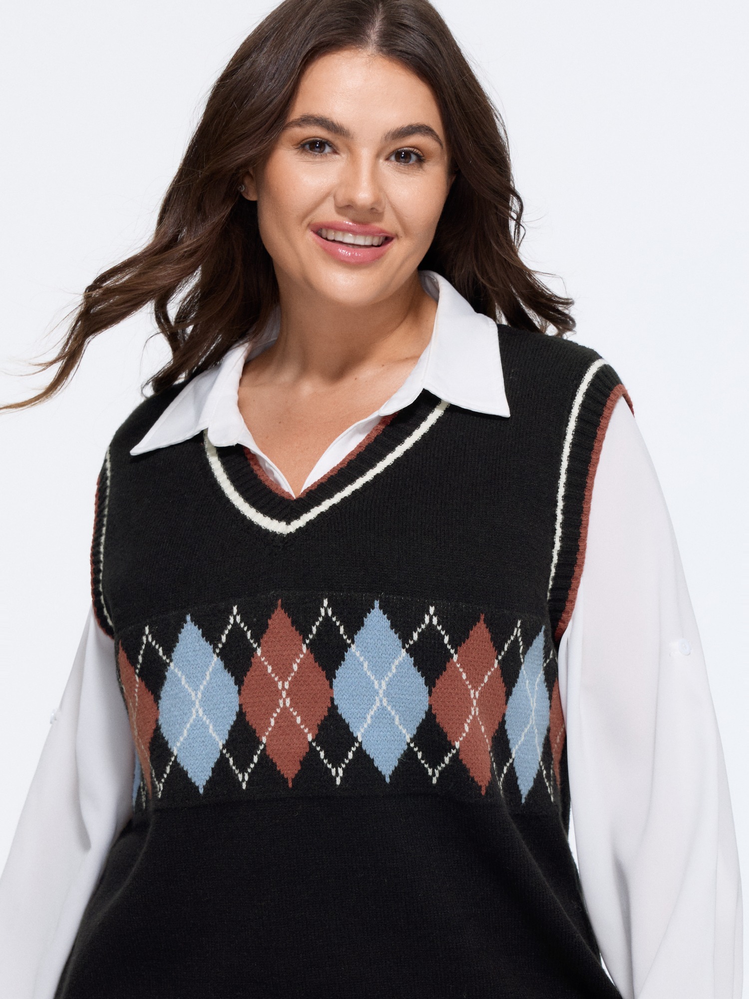 BloomChic Supersoft Argyle Jacquard V‑Neck Sweater Vest Women's Plus Size Women Black V-Neck 10/M
