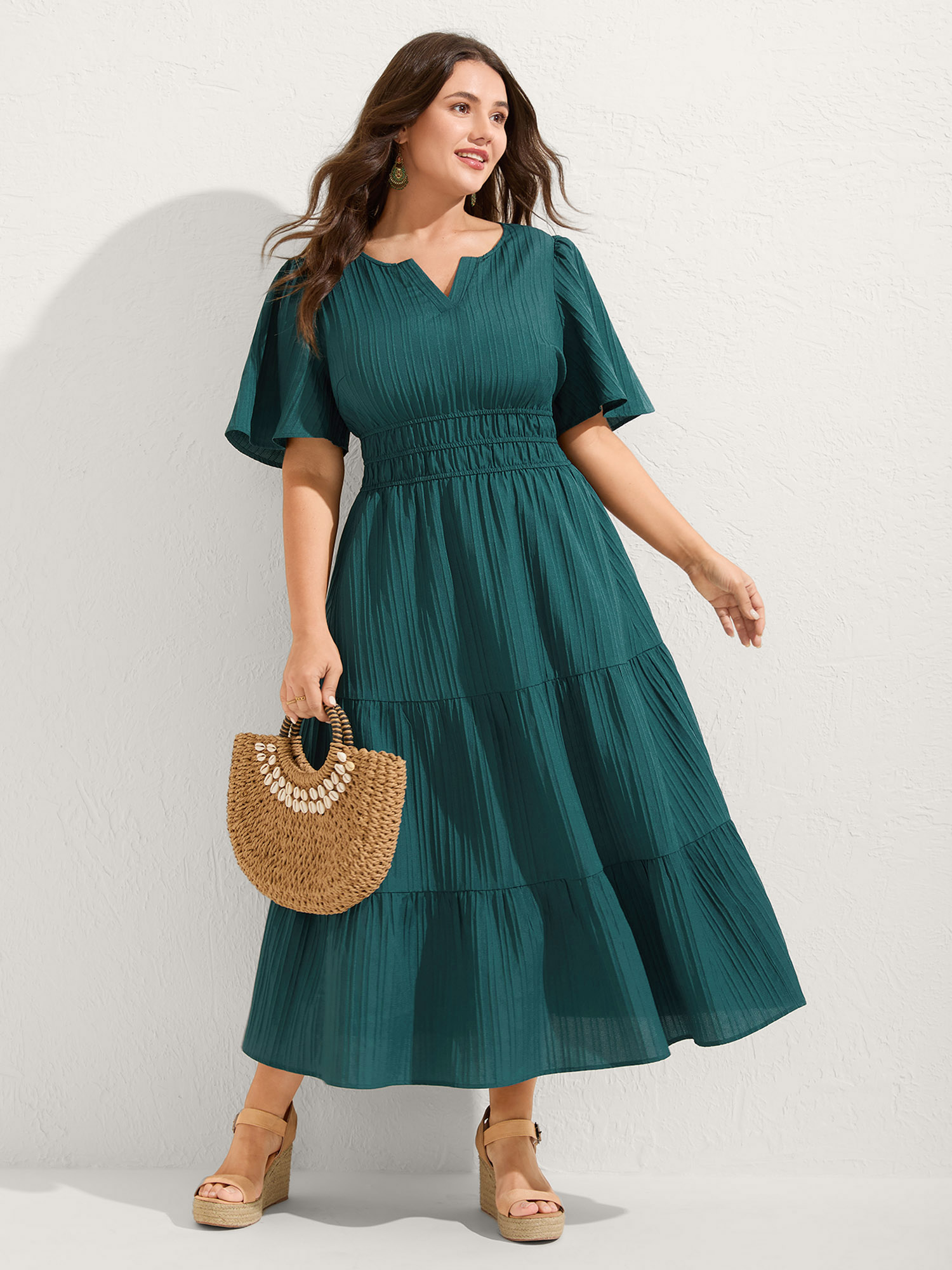BloomChic Plus Size Textured Shirred Cinched Waist Maxi Dress - Curve Ladies Hunter Green Resort Short sleeve Solid Side seam pocket Daily Dresses 14/M