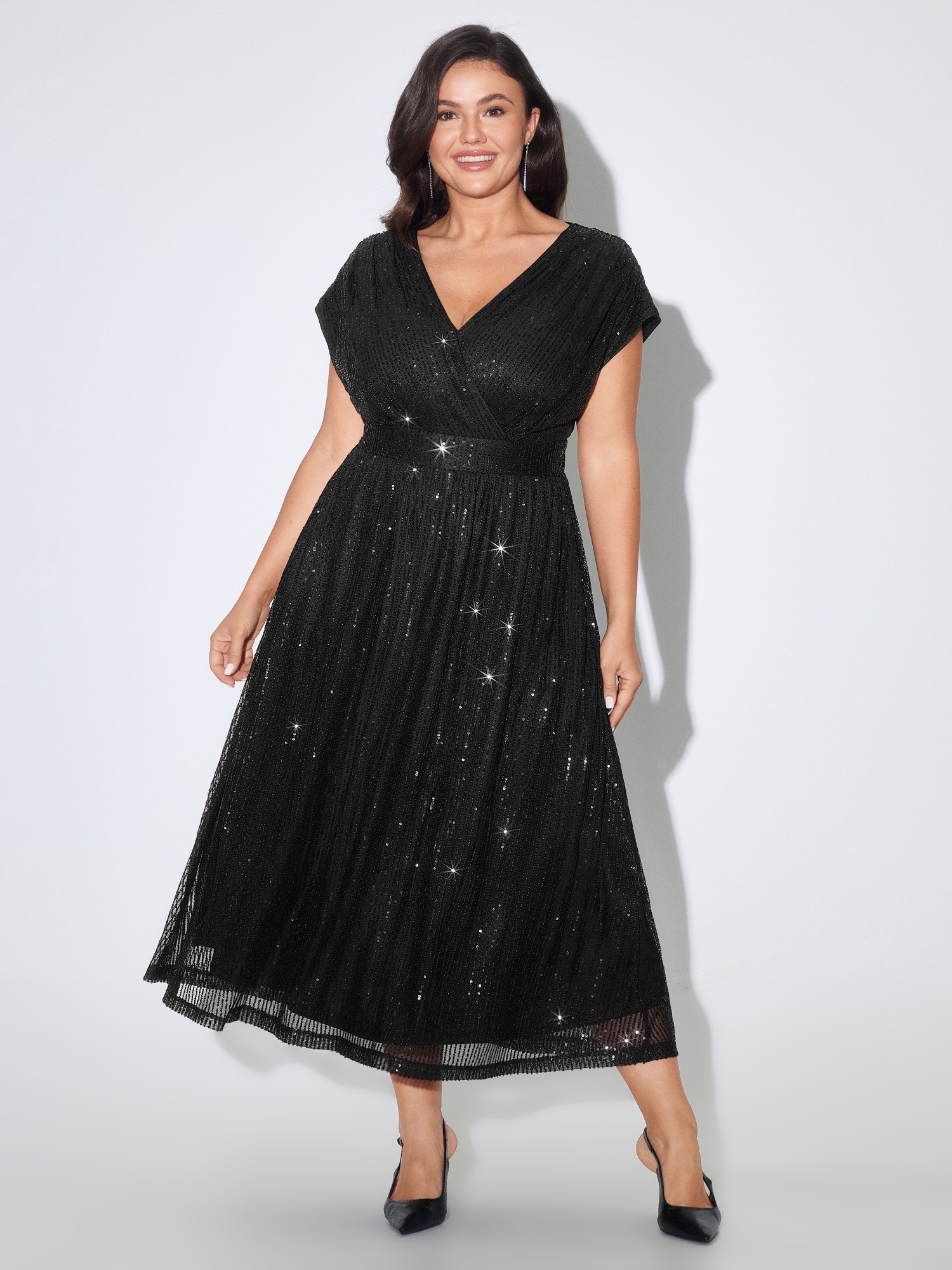 BloomChic Women's Plus Size Wrap Neck Sequin Ruched Midi Dress Black Occasion Midi Sequin V-Neck 10/M