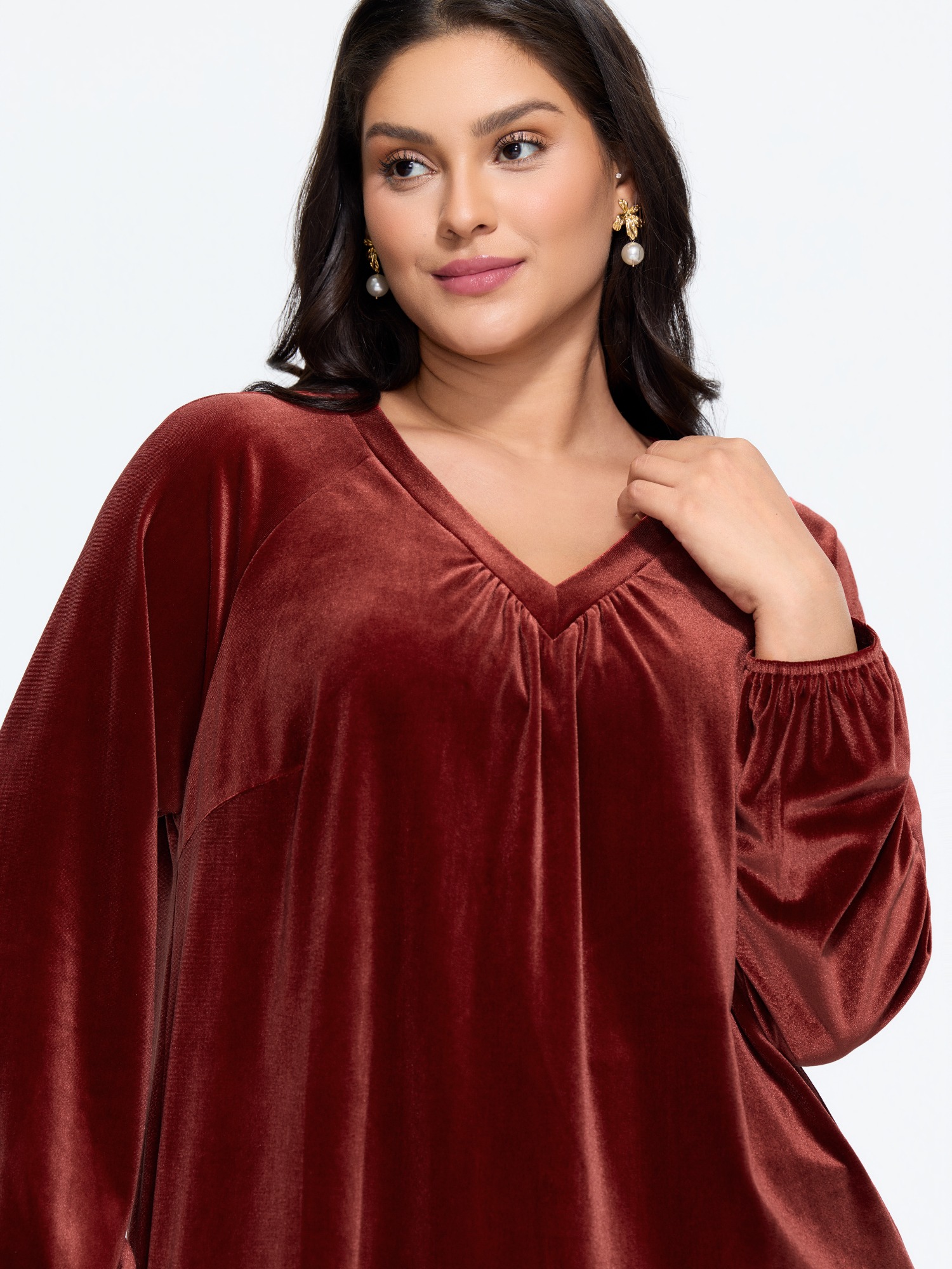 BloomChic Women's Plus Size Velvet V Neck Ruched Raglan Sleeve Top Potter's Clay Long Sleeve Everyday-Elegant V-Neck 10/M