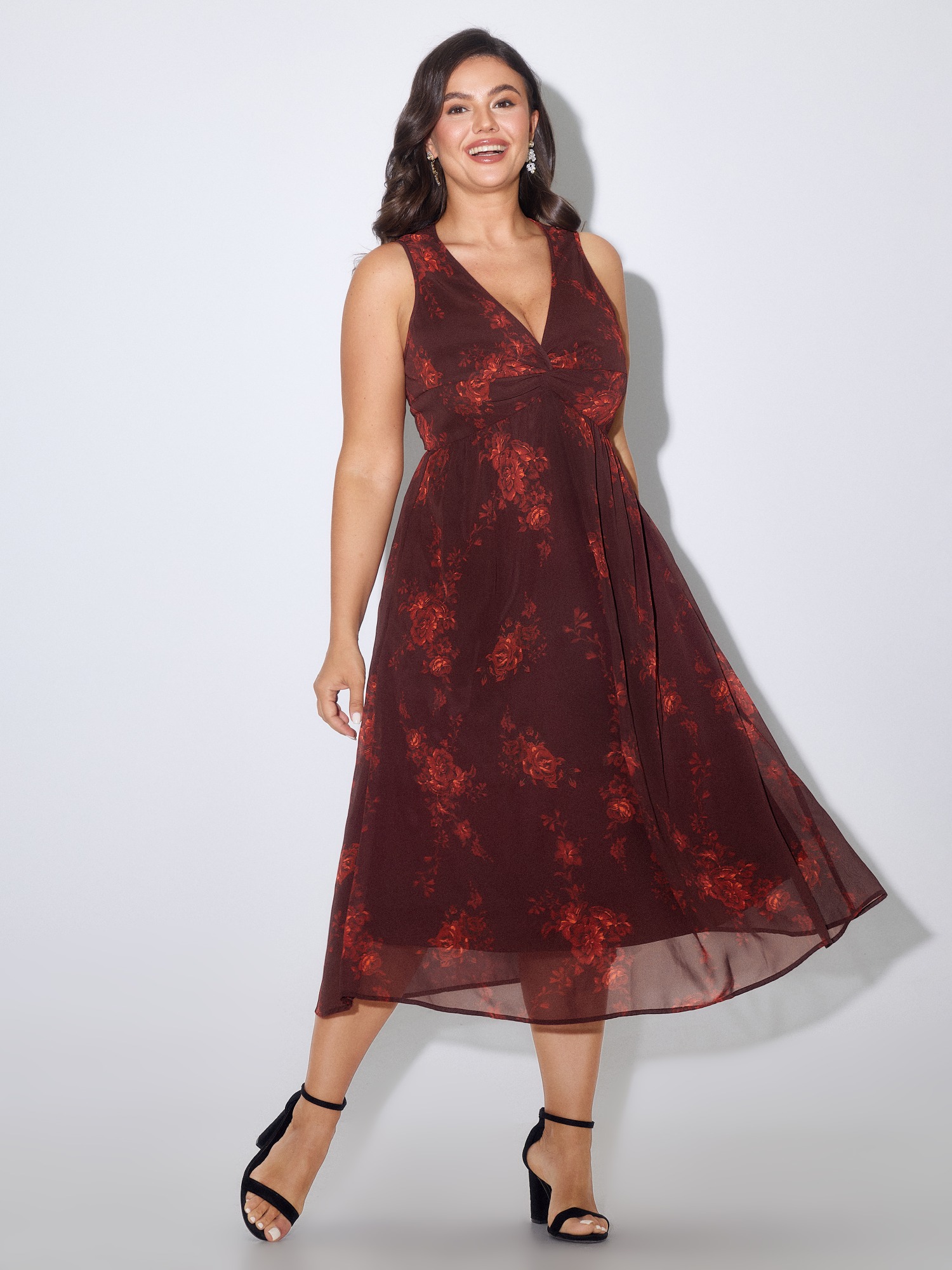 BloomChic Women's Plus Size Floral Print Twist Front Sleeveless Maxi Dress Deepred Occasion Maxi Twist V-Neck 10/M