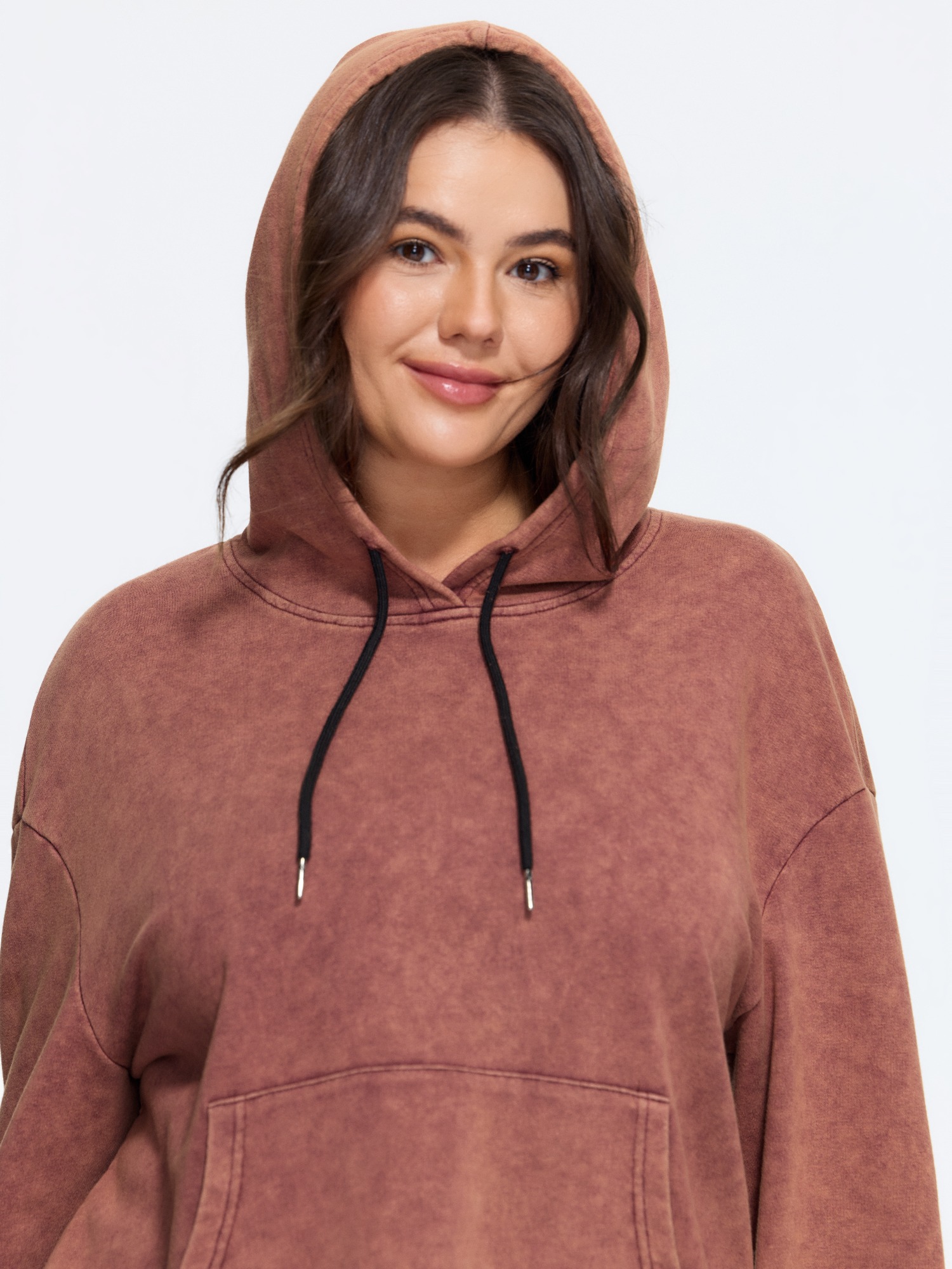 BloomChic Plus Size Vintage Kangaroo Pocket Drawstring Hoodie Sweatshirt - Women's Burgundy Solid Hooded Neck Comfort Midsection Fit Long Sleeve Americana Daily Sweatshirts 14/M
