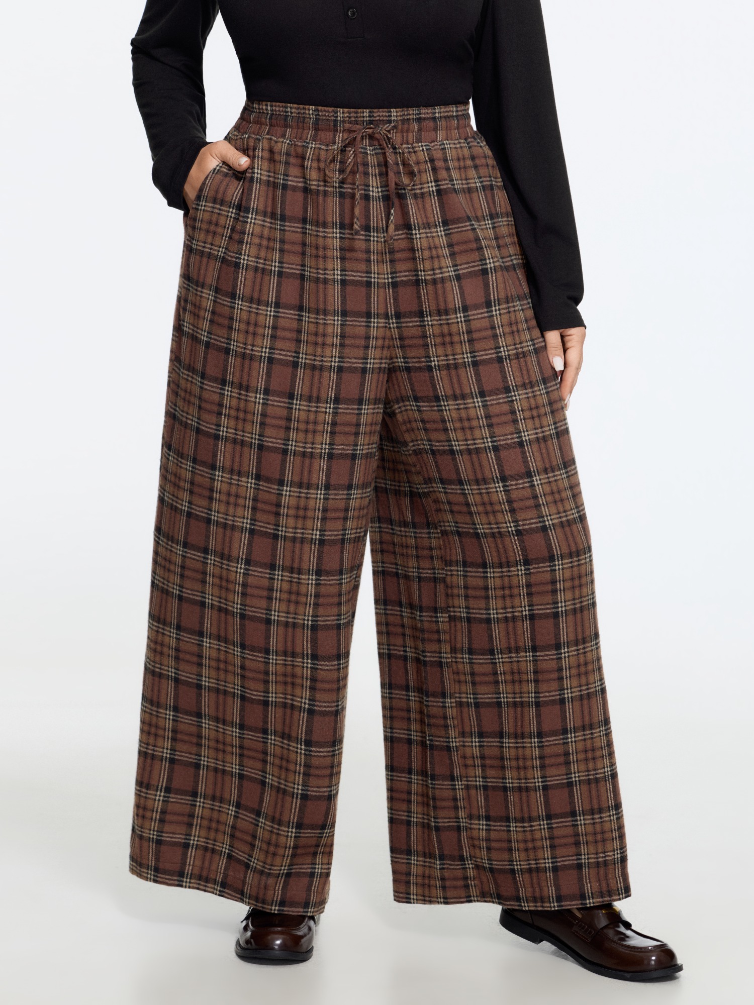 BloomChic Women's Plus Size Plaid Drawstring Waist Wide Leg Pants Browncoffeecolor Plaid Wide leg Mid Rise Everyday-Casual 10/M