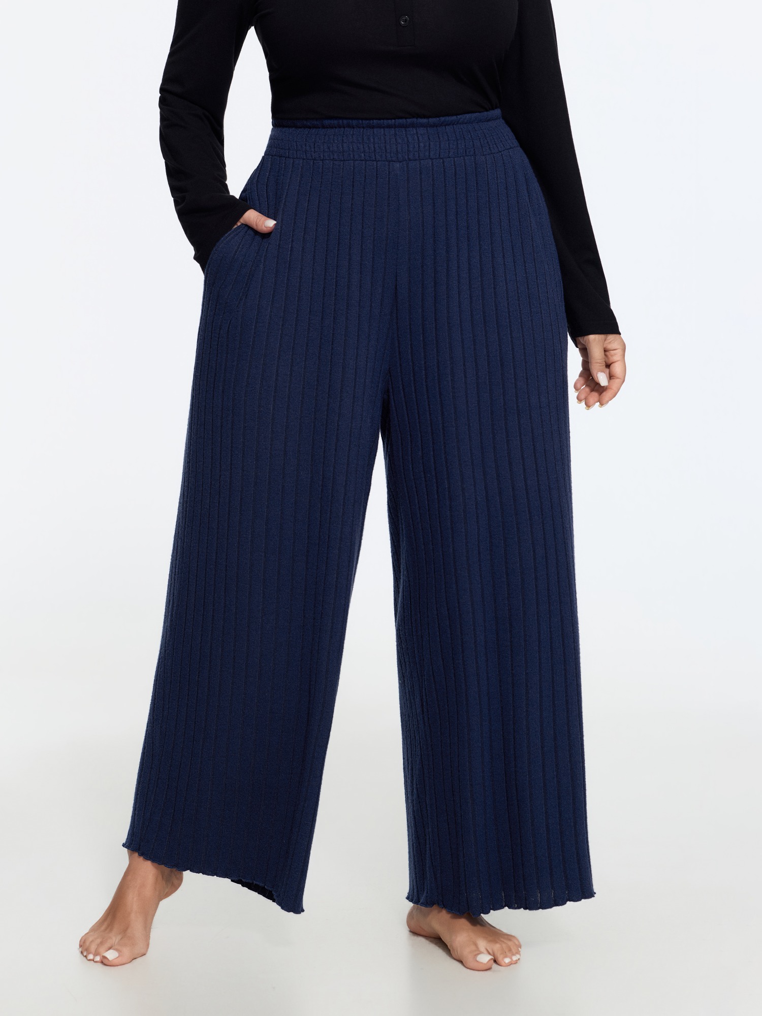 BloomChic Women's Plus Size Supersoft Scallop Hem Ribbed Knit Lounge Bottoms Midnight 10/M
