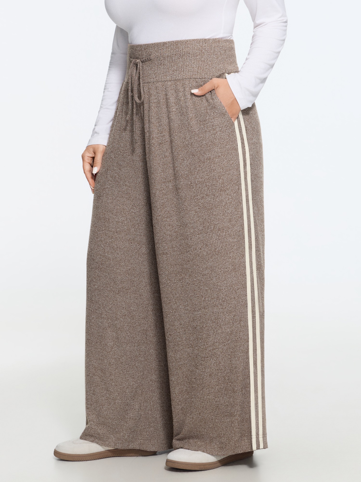 BloomChic Women's Plus Size Supersoft Heather Drawstring Waist Wide Leg Pants Browncoffeecolor Marled / Heathered Wide leg Mid Rise 10/M