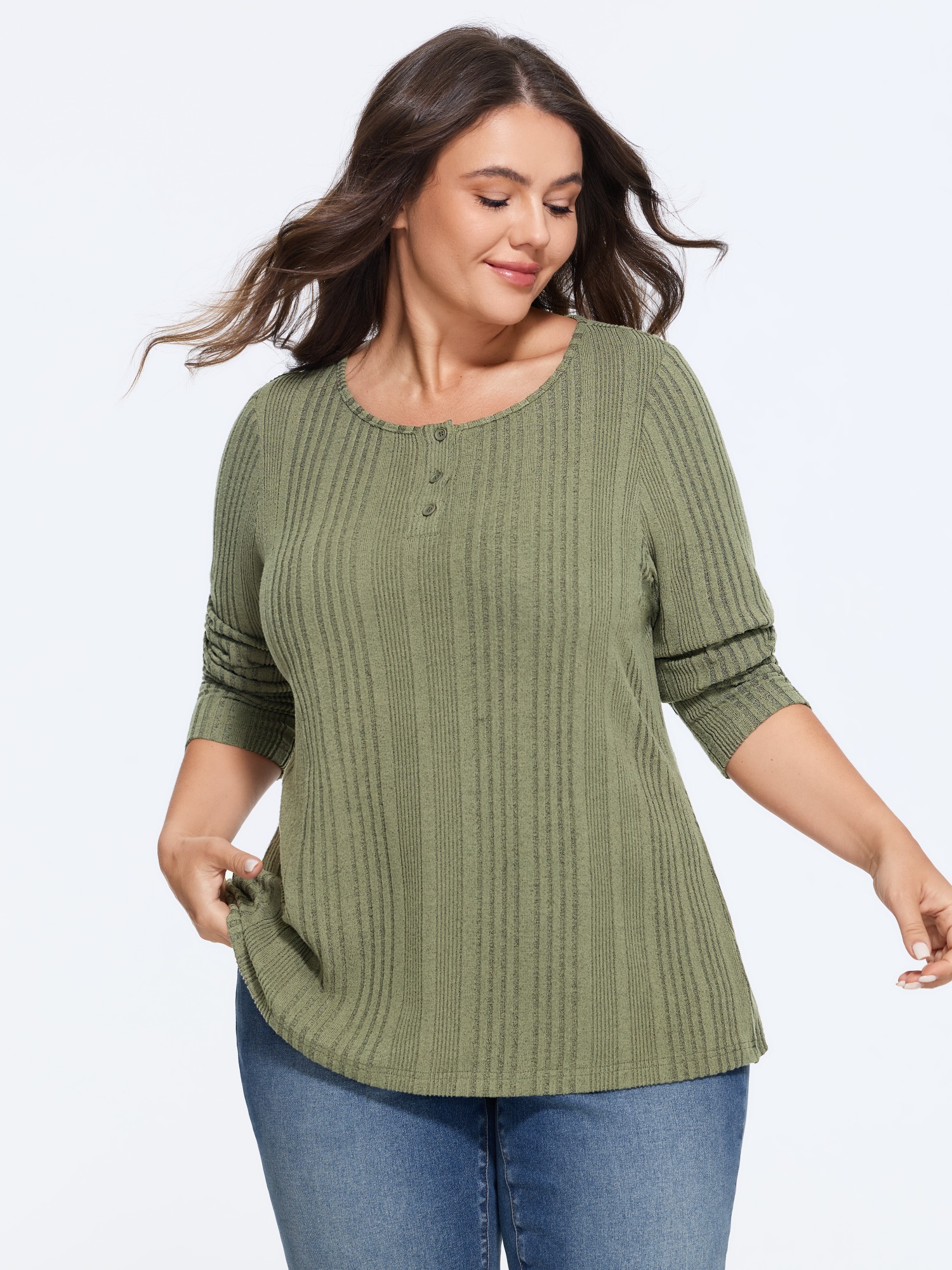 BloomChic Women's Plus Size Solid Textured Long Sleeve T-Shirt ArmyGreen Solid Everyday-Casual Long Sleeve Round Neck 10/M