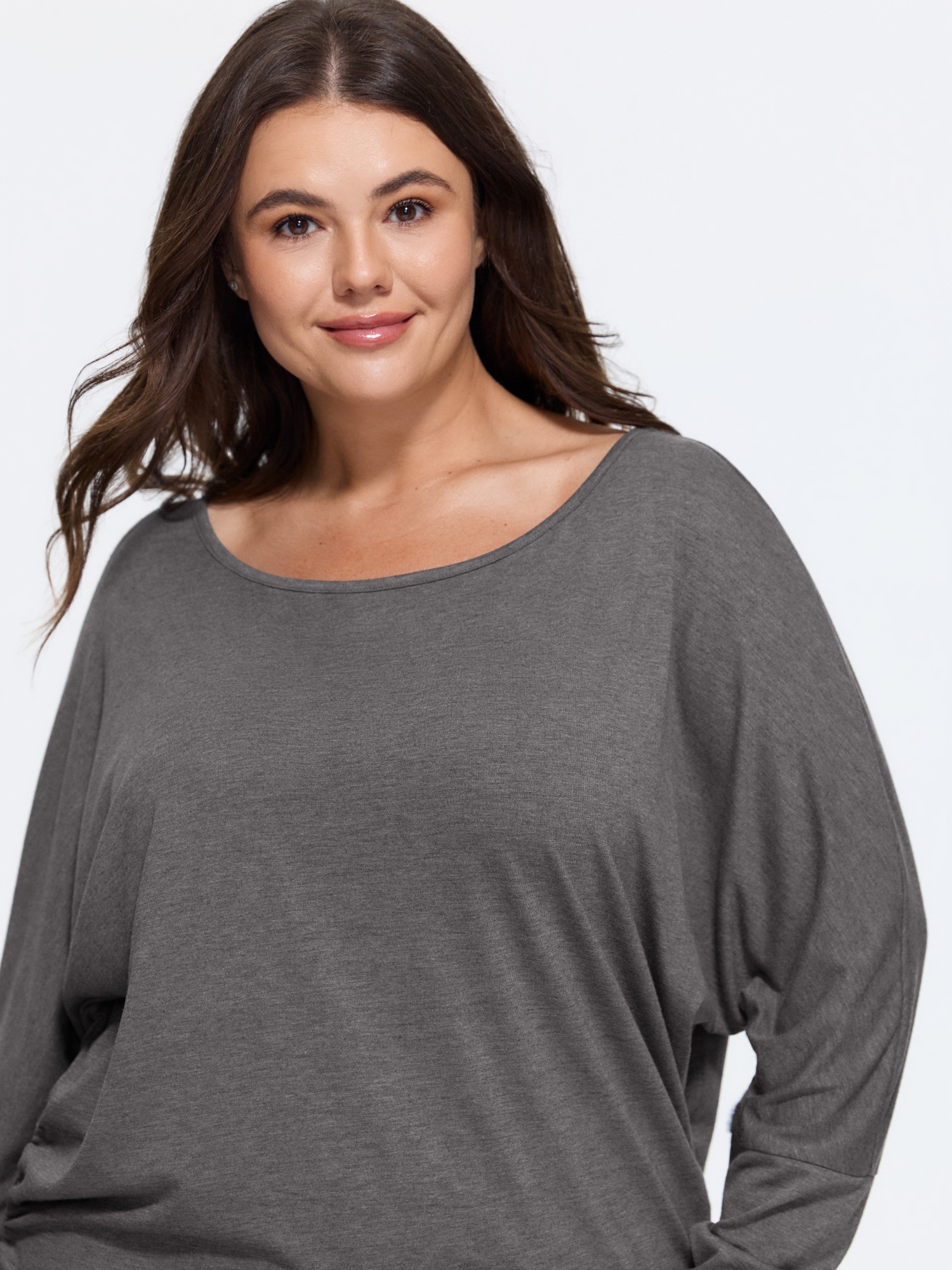 BloomChic Women's Plus Size Supersoft Batwing Sleeve Loose T-Shirt DimGray Solid Everyday-Casual Long Sleeve Boat Neck 10/M