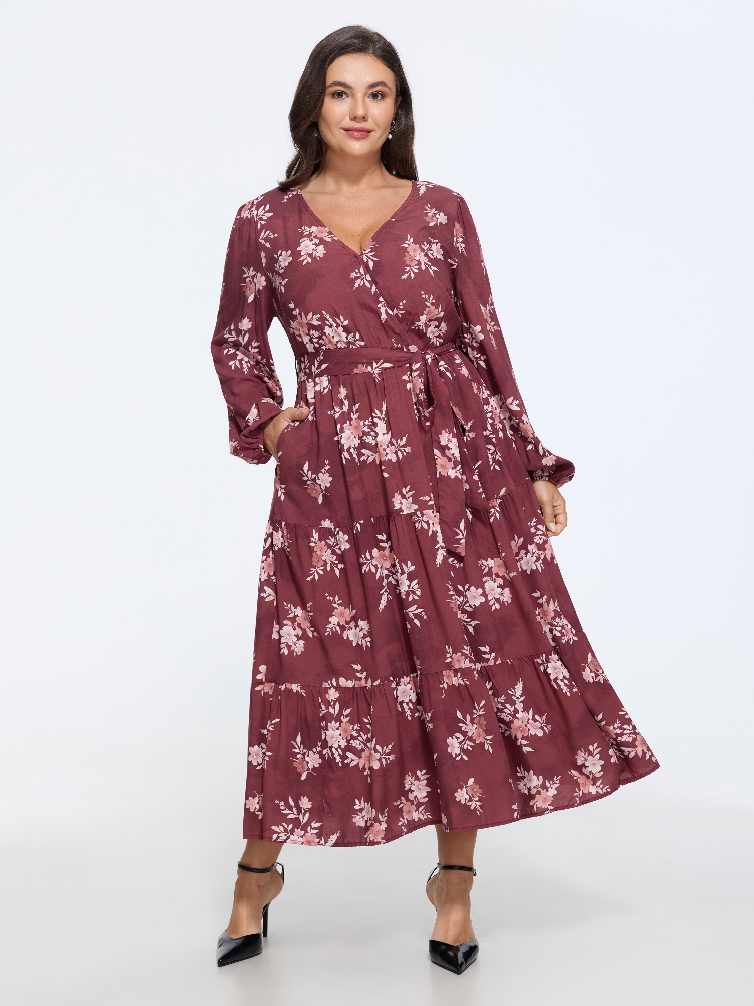 BloomChic Women's Plus Size Floral Print Tie Waist Tiered Midi Dress Maroon Floral Midi Everyday-Elegant Lace-Up 18-20/2X