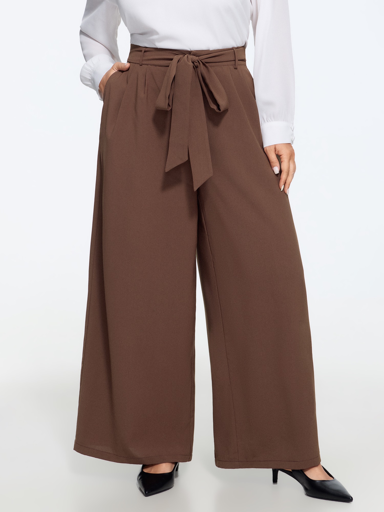 BloomChic Women's Plus Size Solid Tie Waist Wide Leg Pants Madder Brown Solid Wide leg Mid Rise Office 10/M