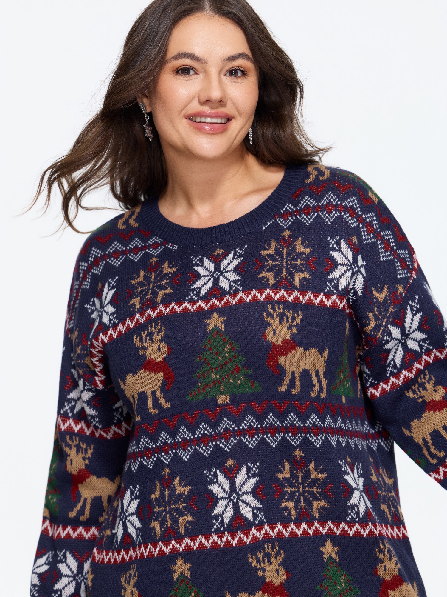 BloomChic Women's Plus Size Christmas Tree Reindeer Crew Neck Pullover Ocean Long Sleeve Round Neck 26/4X