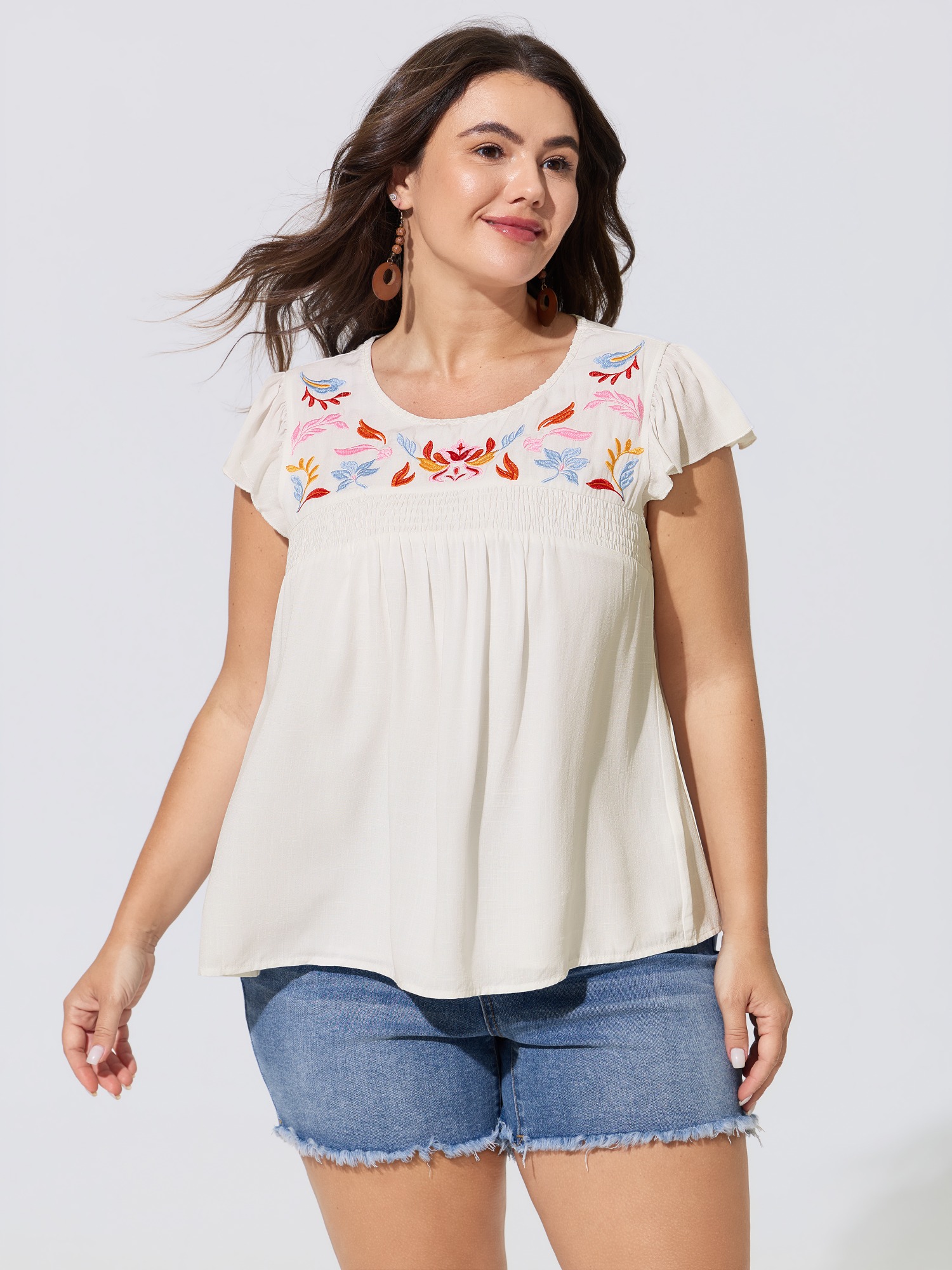 BloomChic Women's Plus Size Cotton Floral Embroidered Shirred Flowy Blouse Ivory Solid Vacation Short sleeve Round Neck 10/M