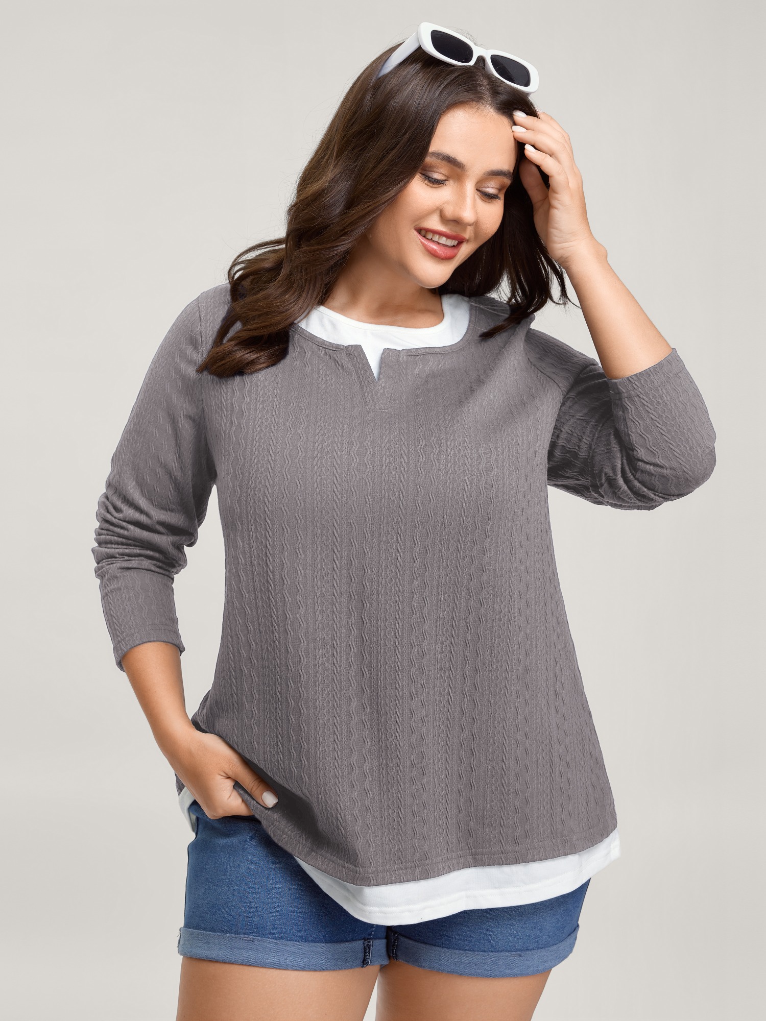 BloomChic Women's Plus Size Textured Spliced Round Neck Solid T-Shirt Opal Gray Solid Everyday-Casual Long Sleeve Round Neck 10/M