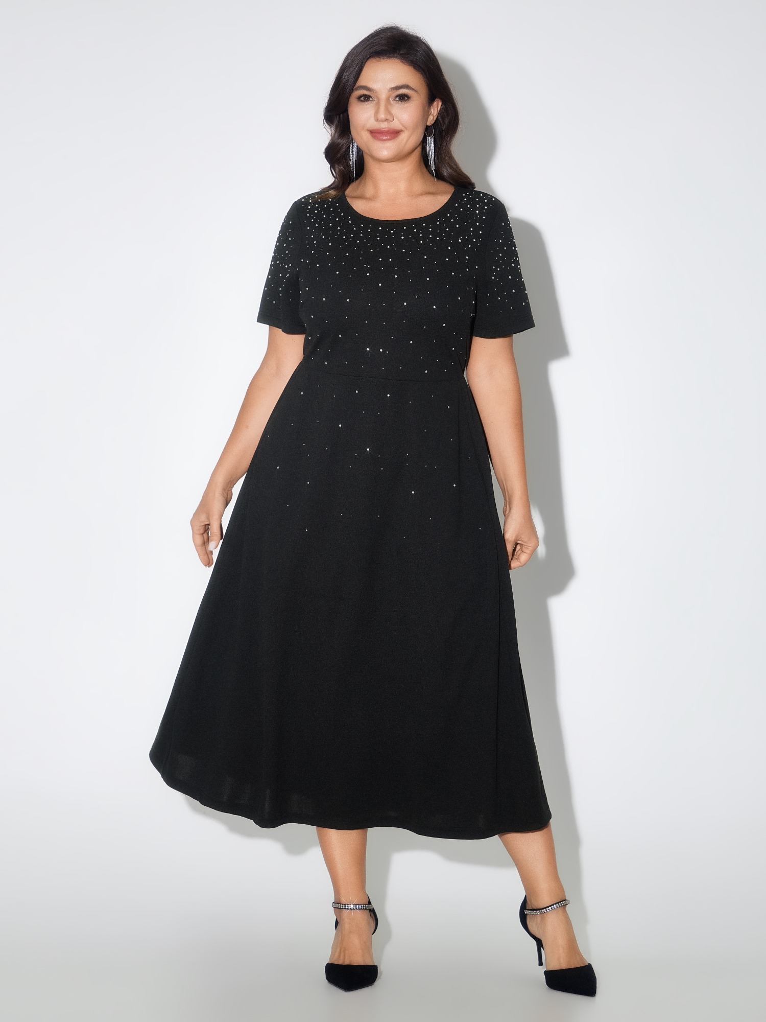 BloomChic Women's Plus Size Stretchy Rhinestone Sparkly Midi Dress Black Occasion Tunic Rhinestone detailing Round Neck 10/M