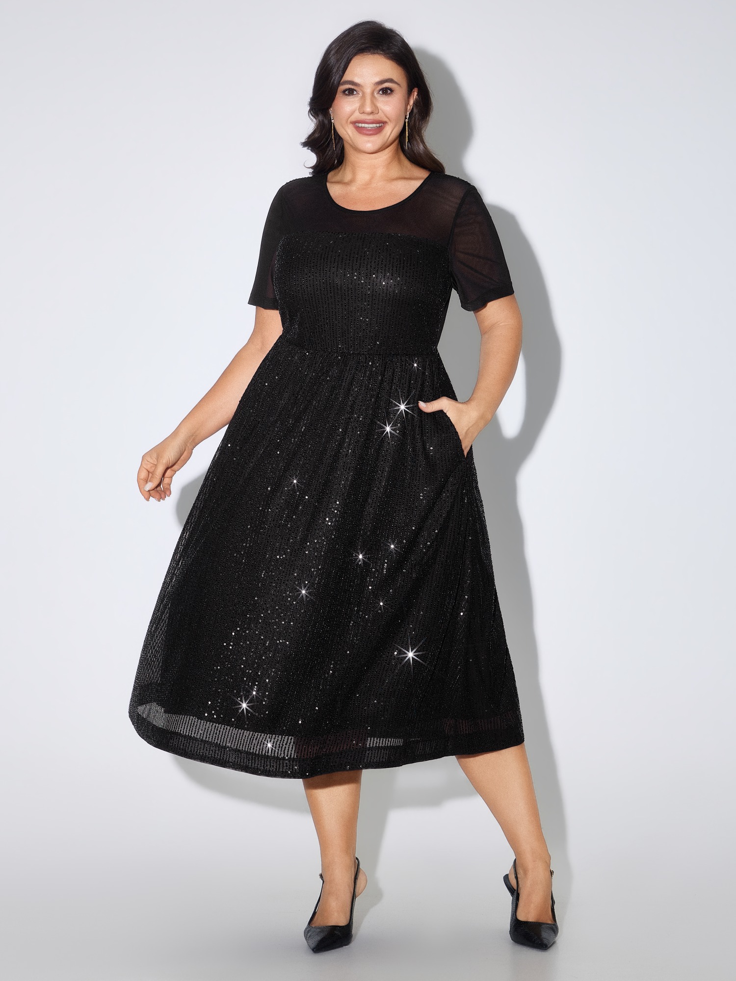 BloomChic Women's Plus Size Sequin Patchwork Mesh Short Sleeve Midi Dress Black Occasion Midi Patchwork Round Neck 10/M