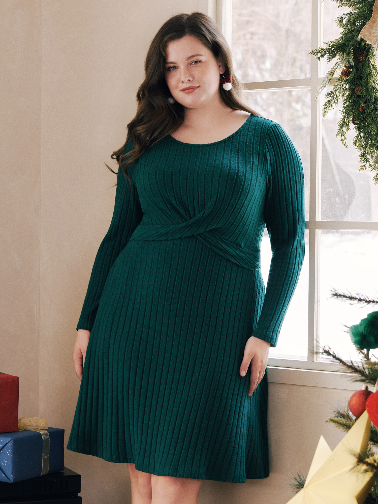 BloomChic Plus Size Stretchy Twist Front Pocket Ribbed Mini Dress - Curve Ladies Evergreen 节庆款 Long Sleeve Solid Side Pocket Daily Dresses 14/M