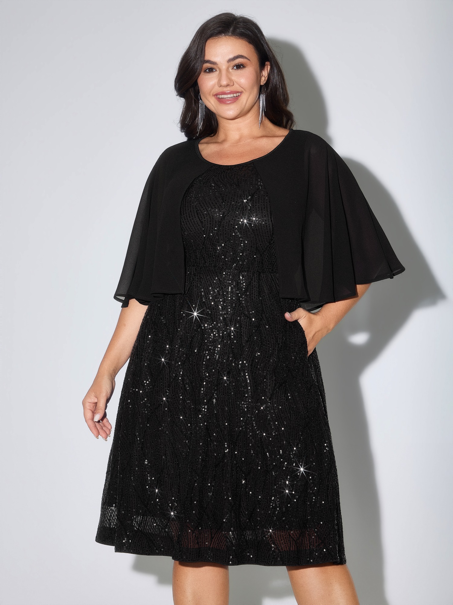 BloomChic Women's Plus Size Sequin Patchwork Chiffon Cape Mini Dress Black Occasion Mini Patchwork Round Neck 10/M