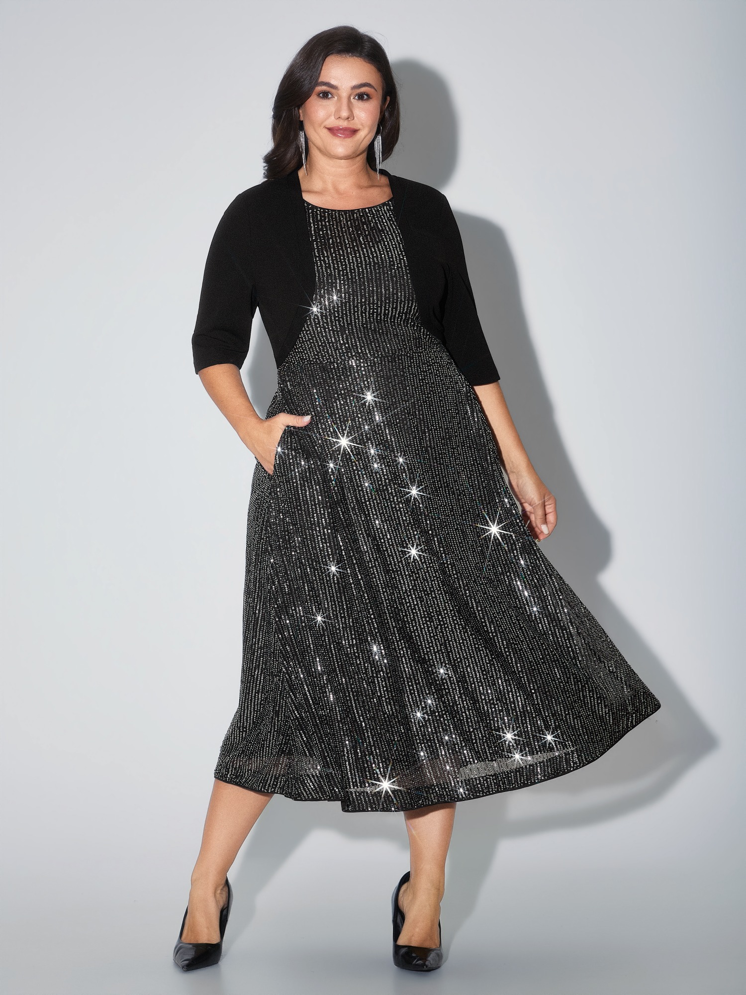 BloomChic Women's Plus Size 2-In-1 Striped Sequin Midi Dress Black Occasion Midi Sequin Round Neck 10/M