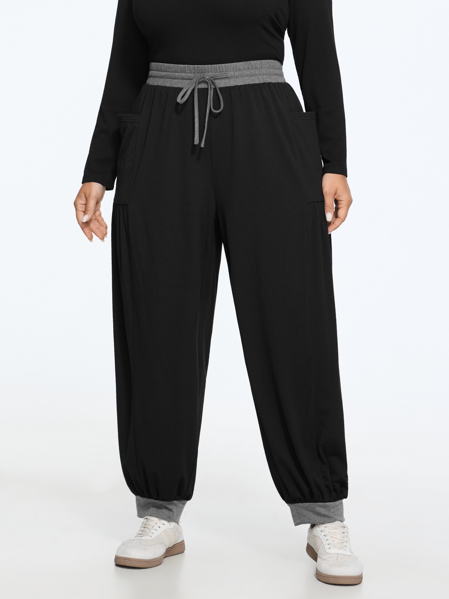 BloomChic Women's Plus Size Color Block Drawstring Waist Jogger Pants Black Color Block Jogger Mid Rise Everyday-Casual 10/M