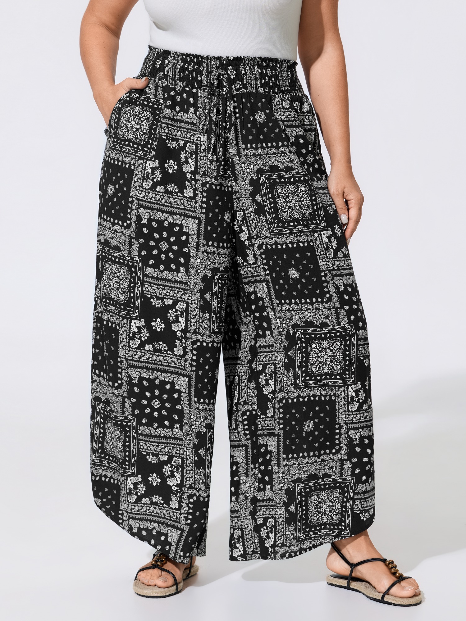 BloomChic Women's Plus Size Boho Print Shirred Waist Wide-Leg Pants Black Paisley Tulip Mid Rise 10/M